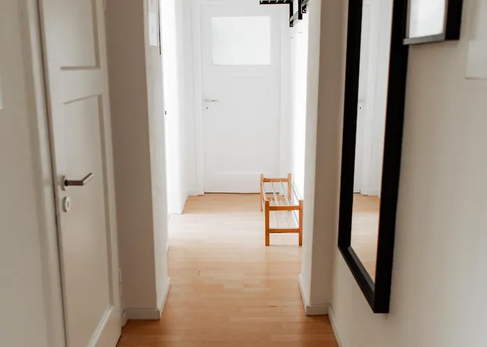 Appartement 5 Bett-wohnung In Guter Lage Von